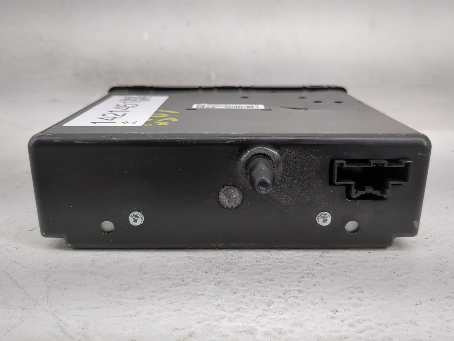 2014 Buick Lacrosse Radio AM FM Cd Player Receiver Replacement P/N:13590747 Fits OEM Used Auto Parts - Oemusedautoparts1.com