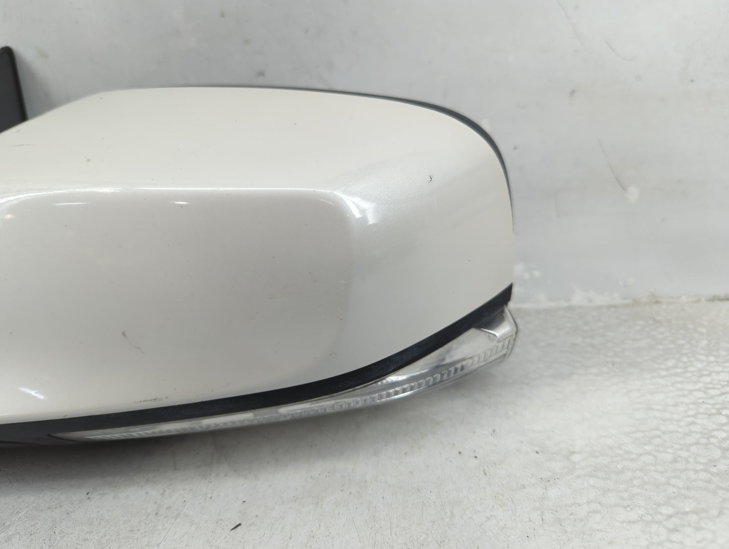 2014-2016 Buick Lacrosse Driver Left Side View Manual Door Mirror White - Oemusedautoparts1.com