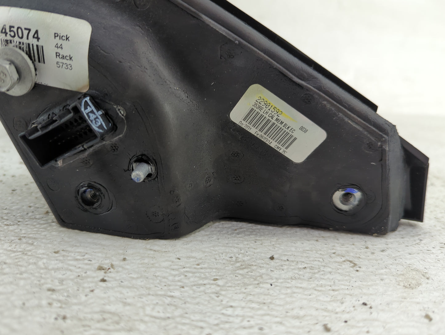 2014-2016 Buick Lacrosse Driver Side View Mirror - Left Door Mirror OEM Used - Oemusedautoparts1.com