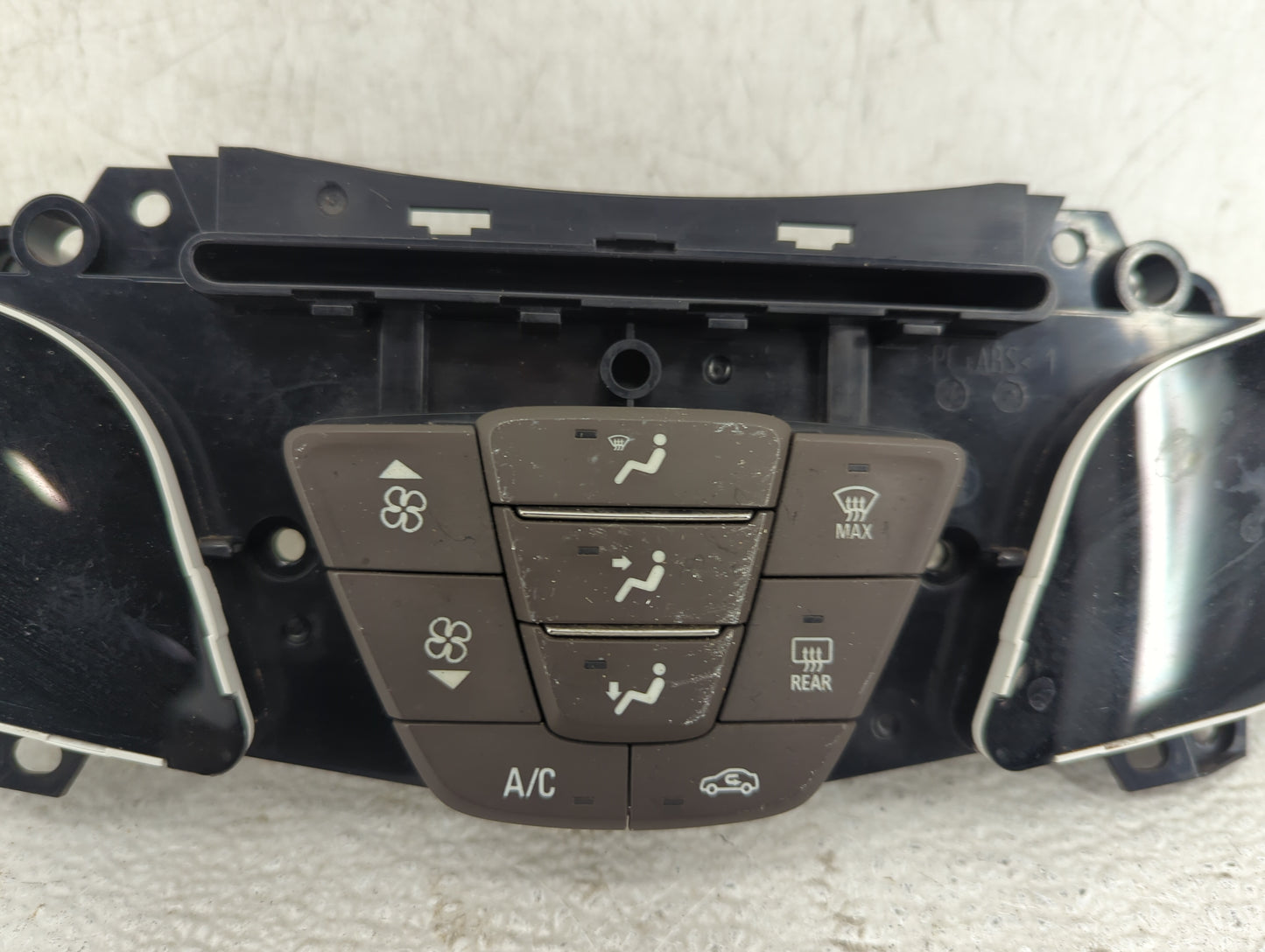 2014-2016 Buick Lacrosse Climate Control Module Temperature AC/Heater Replacement P/N:90802488 Fits Fits 2014 2015 2016 OEM 