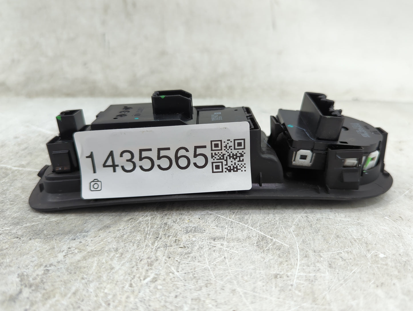 2014-2016 Buick Lacrosse Master Power Window Switch Replacement Driver Side Left P/N:9060202 Fits Fits 2014 2015 2016 OEM Us