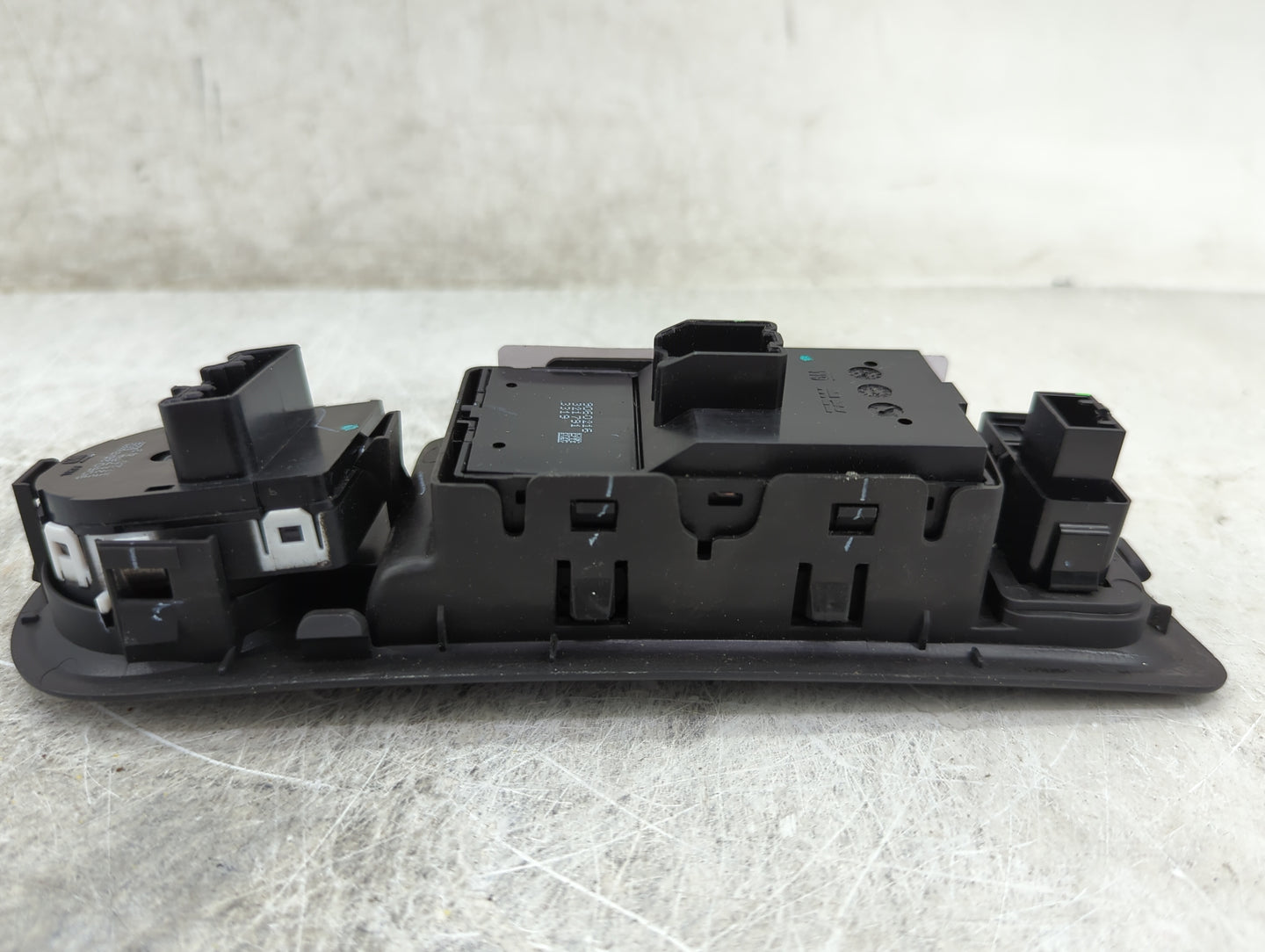 2014-2016 Buick Lacrosse Master Power Window Switch Replacement Driver Side Left P/N:9060202 Fits Fits 2014 2015 2016 OEM Us