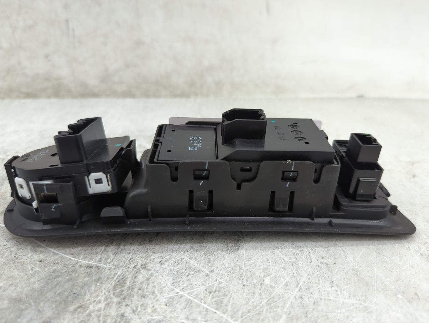 2014-2016 Buick Lacrosse Master Power Window Switch Replacement Driver Side Left P/N:9060202 Fits Fits 2014 2015 2016 OEM Us