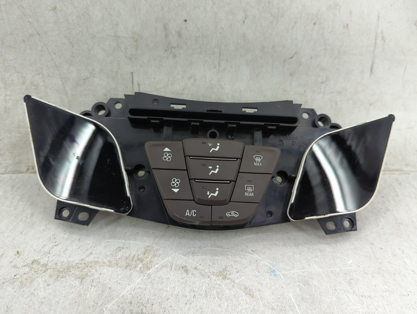 2014-2016 Buick Lacrosse Climate Control Module Temperature AC/Heater Replacement P/N:90802489 Fits Fits 2014 2015 2016 OEM 