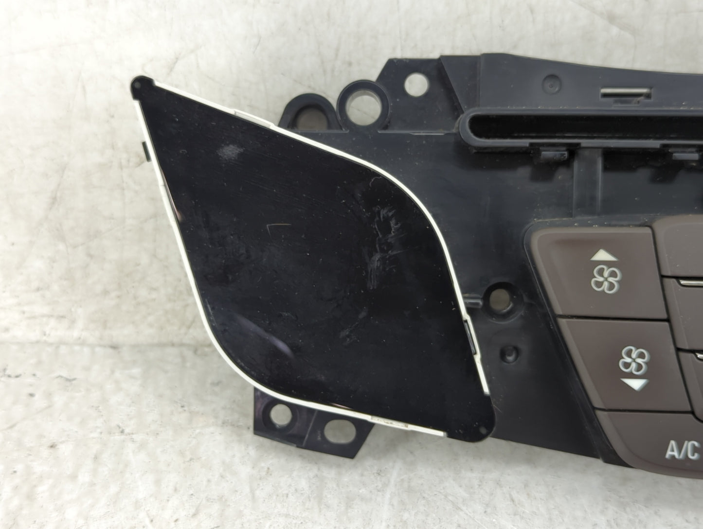 2014 Buick Lacrosse Climate Control Module Temperature AC/Heater Replacement P/N:90802488 Fits OEM Used Auto Parts - Oemused