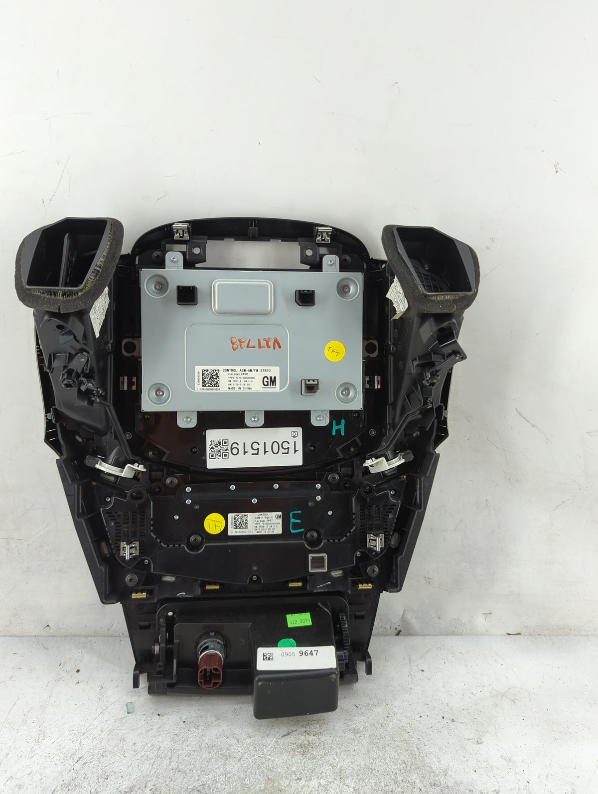 2014 Buick Lacrosse Climate Control Module Temperature AC/Heater Replacement P/N:90802490 Fits OEM Used Auto Parts - Oemused