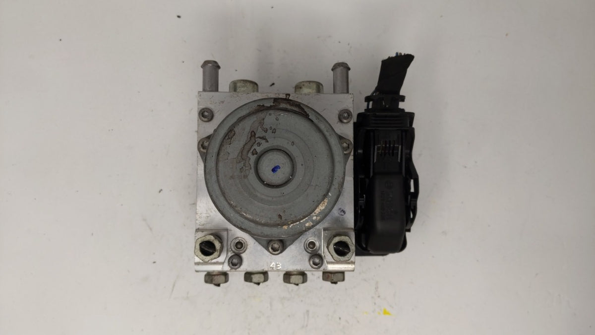 2014-2015 Buick Lacrosse Anti-Lock Brake ABS Pump Module Actuator OEM P/N:23430008 23430470, 23321781 Fits Fits 2014 2015 OE
