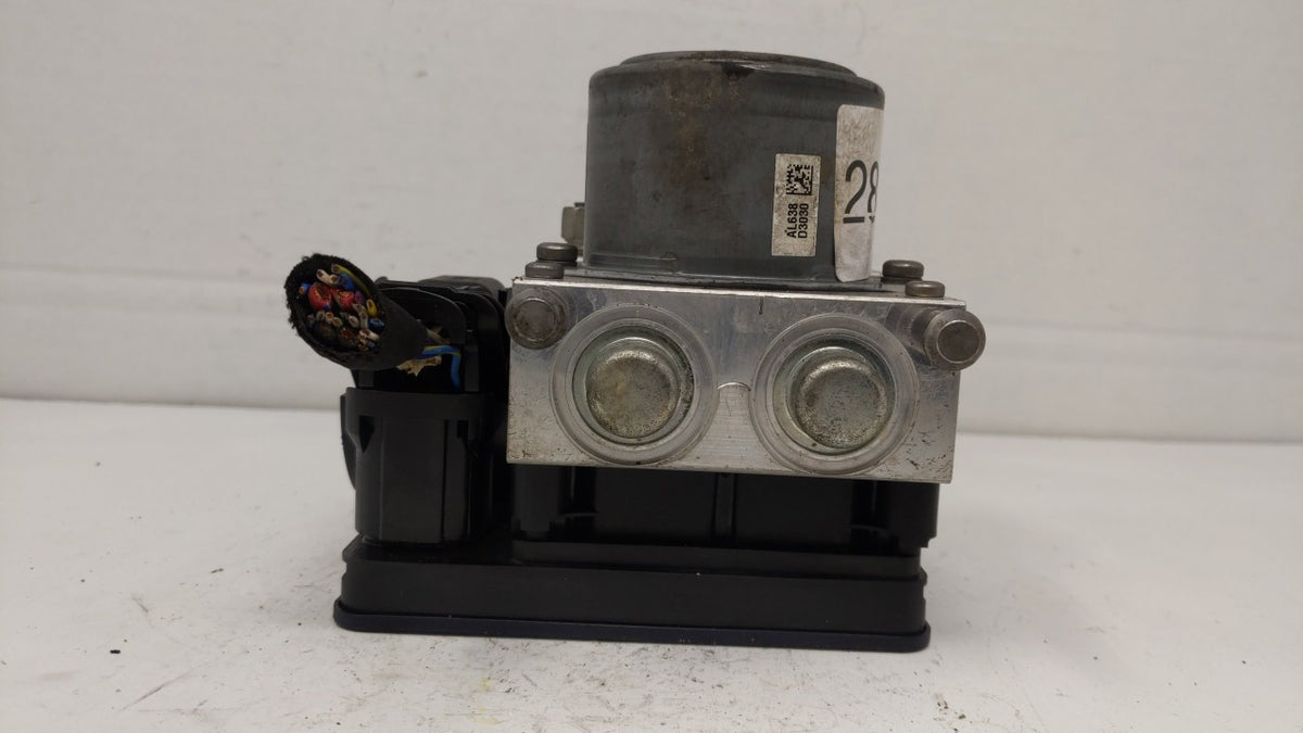 2014-2015 Buick Lacrosse Anti-Lock Brake ABS Pump Module Actuator OEM P/N:23430008 23430470, 23321781 Fits Fits 2014 2015 OE