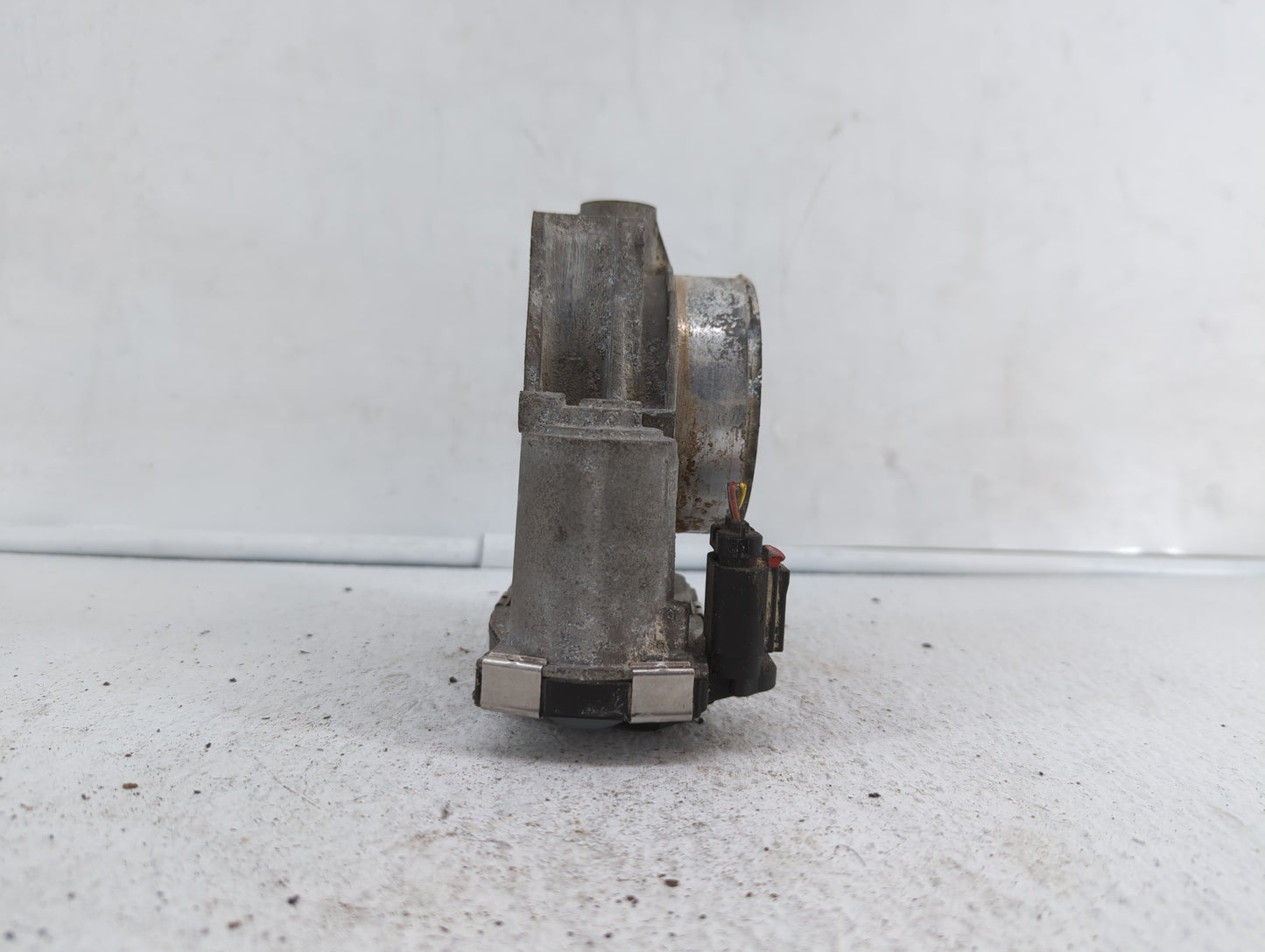2012-2016 Buick Lacrosse Throttle Body P/N:12632172BA Fits Fits 2012 2013 2014 2015 2016 2017 2018 2019 OEM Used Auto Parts 