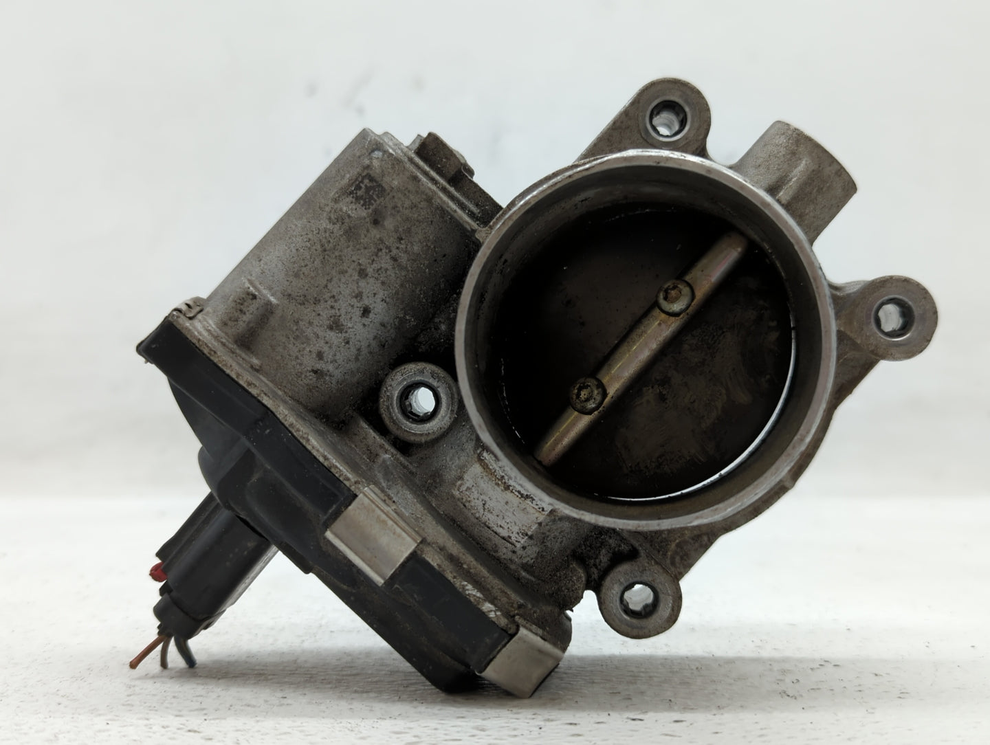 2012-2015 Buick Lacrosse Throttle Body P/N:12632101CA Fits Fits 2012 2013 2014 2015 OEM Used Auto Parts - Oemusedautoparts1.