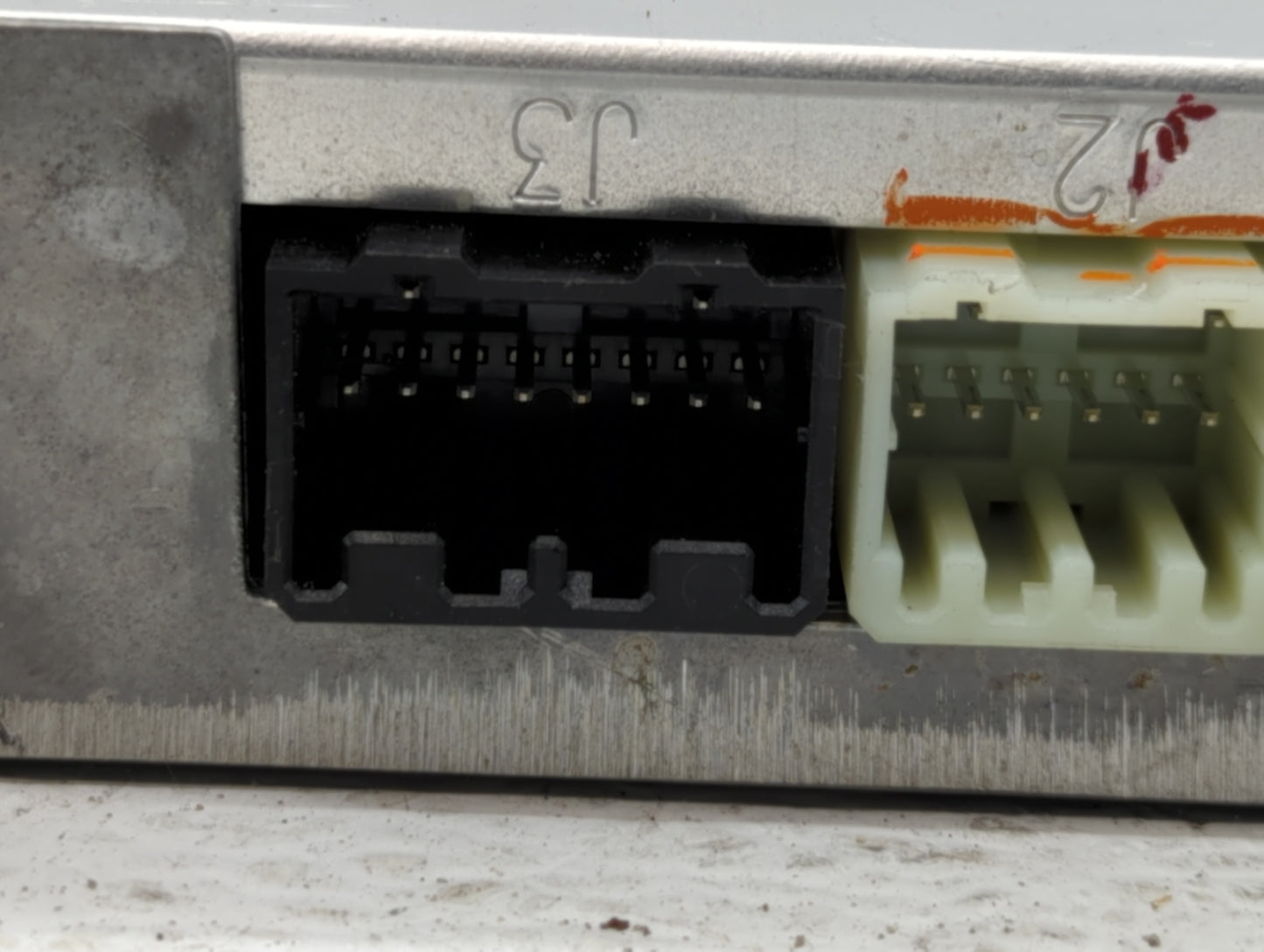 2014-2015 Buick Lacrosse Chassis Control Module Ccm Bcm Body Control - Oemusedautoparts1.com