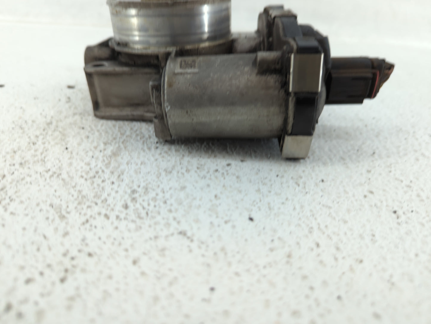 2012-2015 Buick Lacrosse Throttle Body P/N:12632101CA Fits Fits 2012 2013 2014 2015 OEM Used Auto Parts - Oemusedautoparts1.
