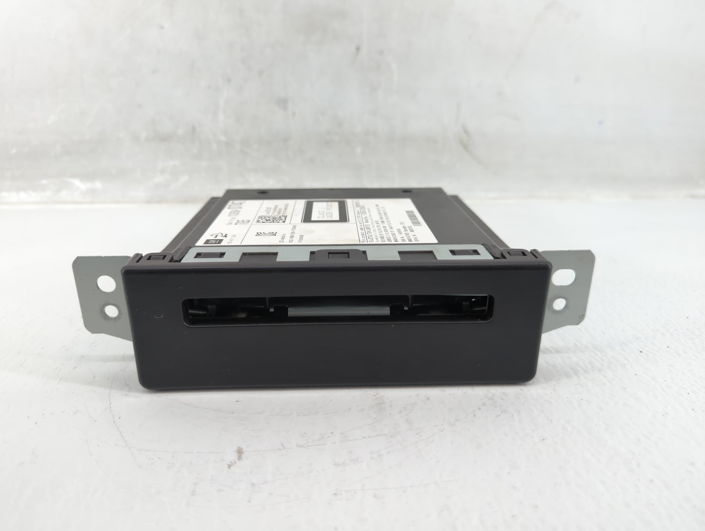 2014 Buick Lacrosse Radio AM FM Cd Player Receiver Replacement P/N:13590747 Fits OEM Used Auto Parts - Oemusedautoparts1.com