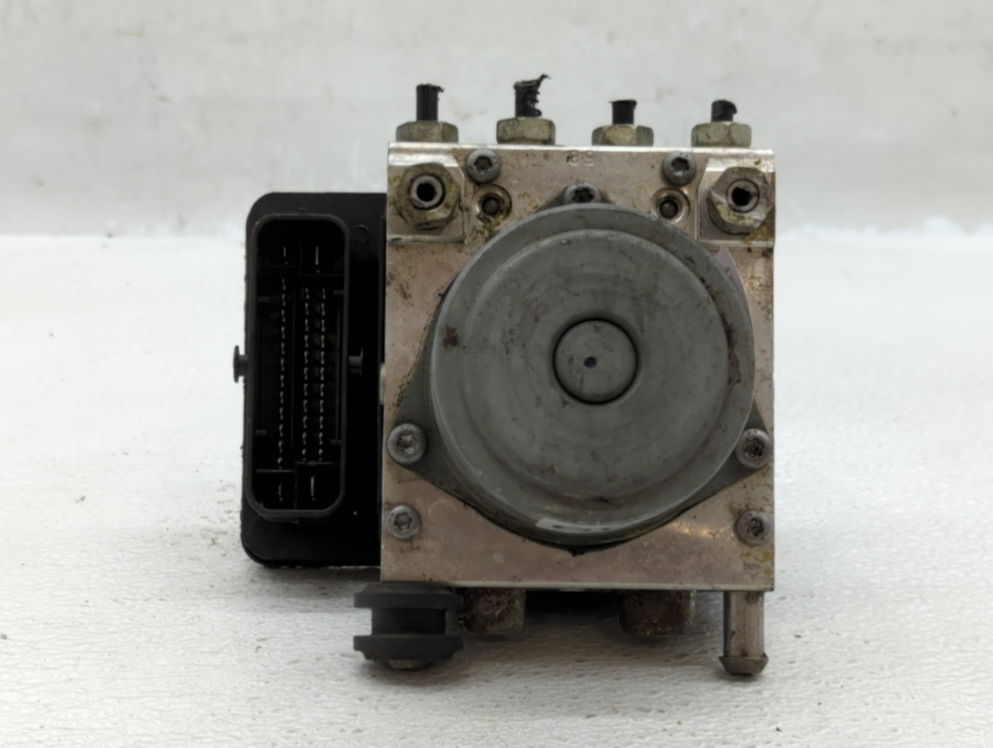 2014-2015 Buick Lacrosse ABS Pump Control Module Replacement P/N:23210877 Fits Fits 2014 2015 OEM Used Auto Parts - Oemuseda