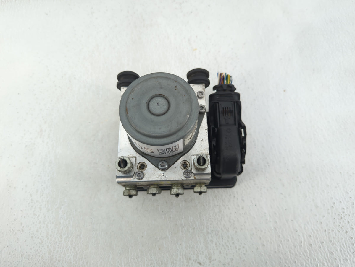 2014-2015 Buick Lacrosse Anti-Lock Brake ABS Pump Module Actuator OEM P/N:23210877 Fits Fits 2014 2015 OEM Used Auto Parts -