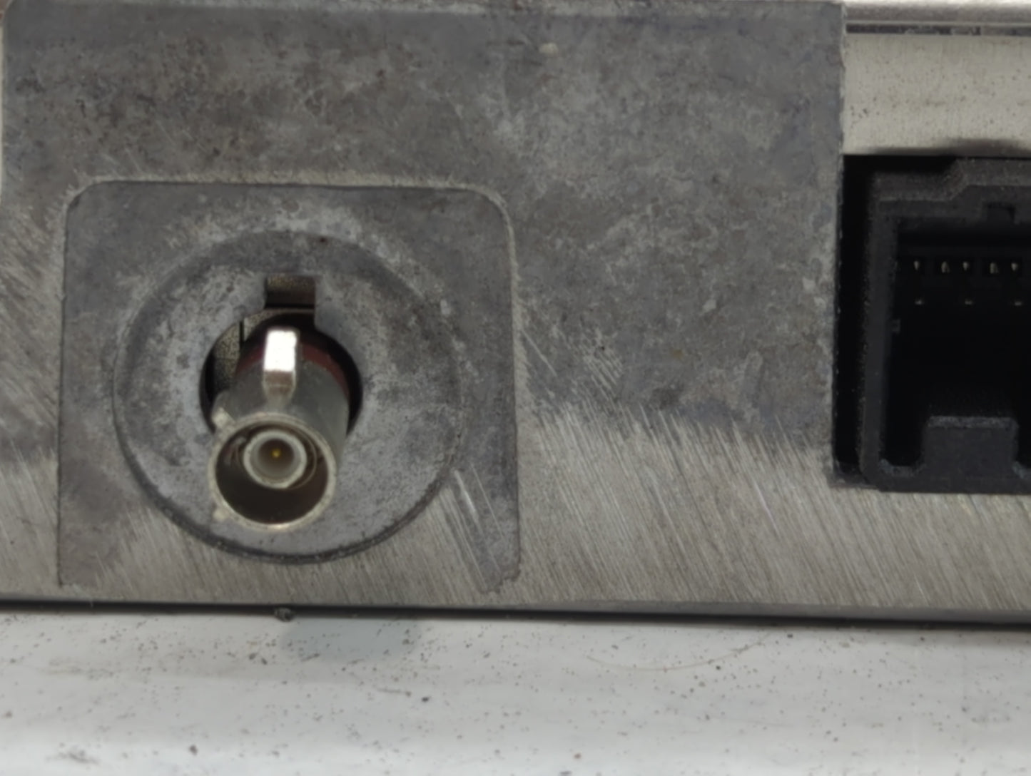 2014-2015 Buick Lacrosse Chassis Control Module Ccm Bcm Body Control - Oemusedautoparts1.com