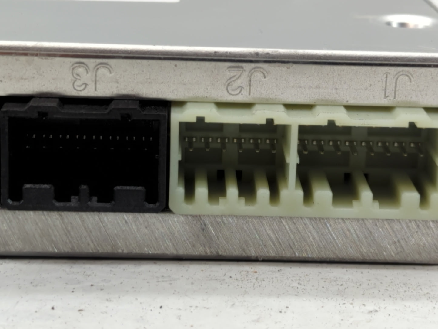 2014-2015 Buick Lacrosse Chassis Control Module Ccm Bcm Body Control - Oemusedautoparts1.com
