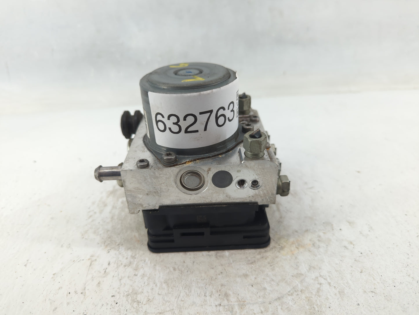 2014-2015 Buick Lacrosse ABS Pump Control Module Replacement P/N:23210877 Fits Fits 2014 2015 OEM Used Auto Parts - Oemuseda