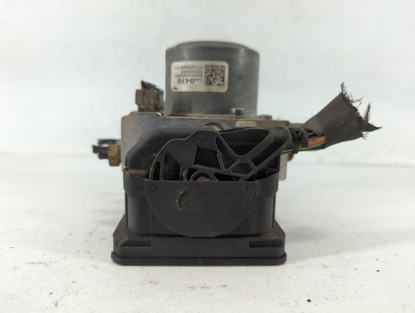 2014-2015 Buick Lacrosse ABS Pump Control Module Replacement P/N:23430470 Fits Fits 2014 2015 OEM Used Auto Parts - Oemuseda
