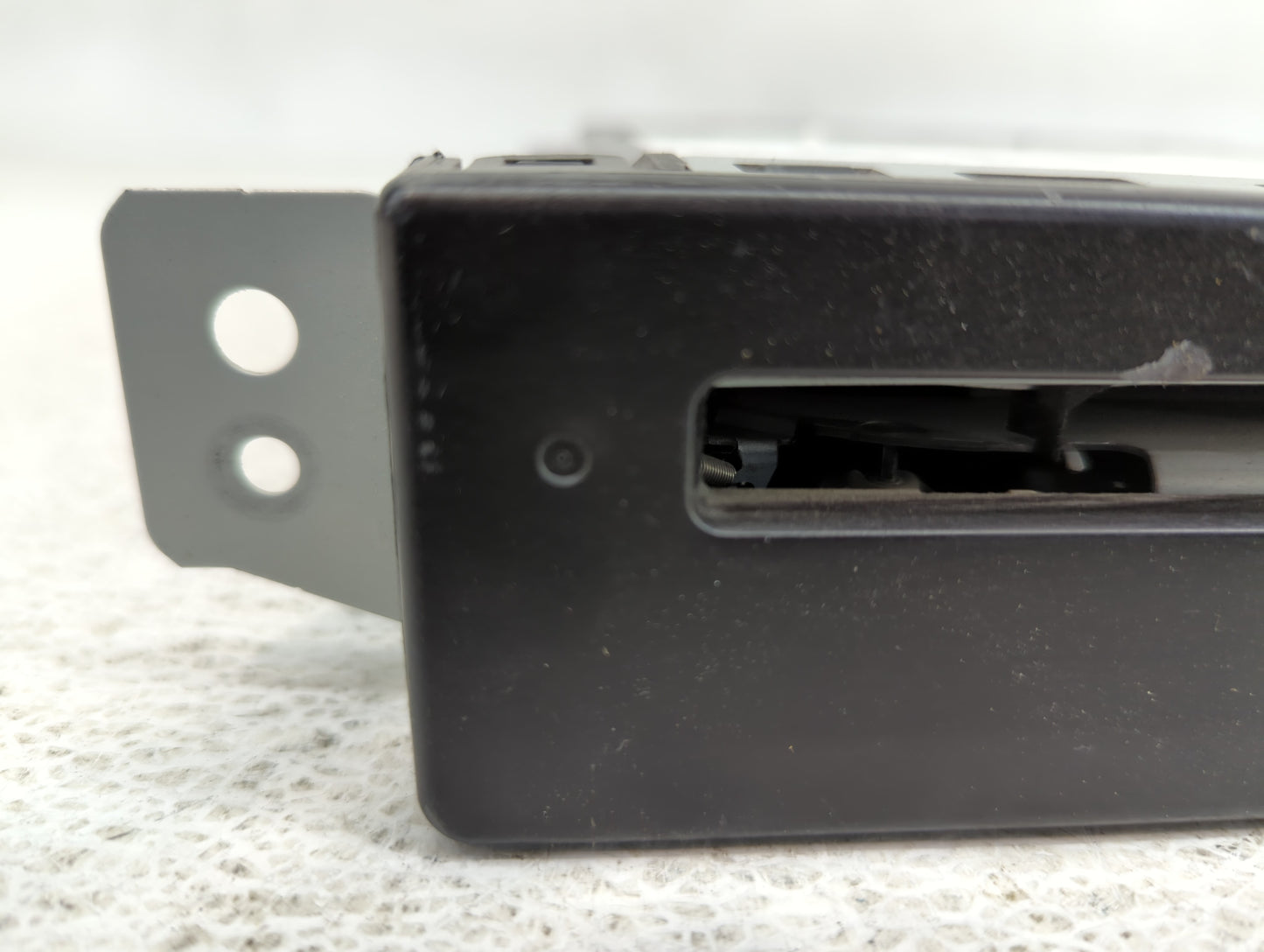 2014-2014 Buick Lacrosse Am Fm Cd Player Radio Receiver - Oemusedautoparts1.com