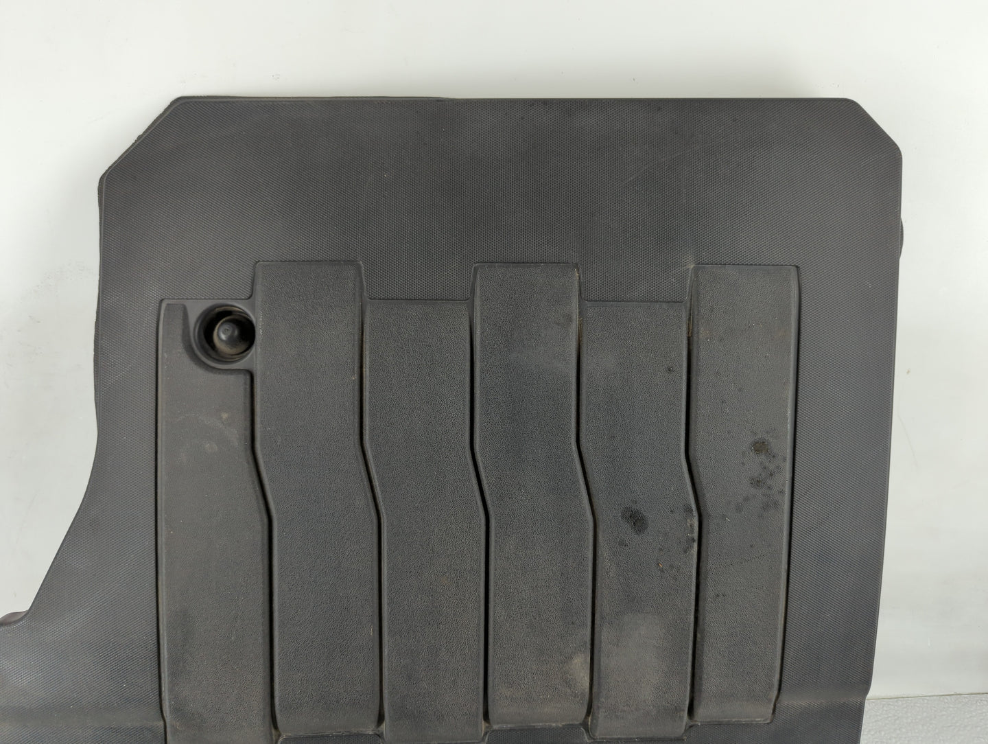 2014 Buick Lacrosse Engine Cover - Oemusedautoparts1.com