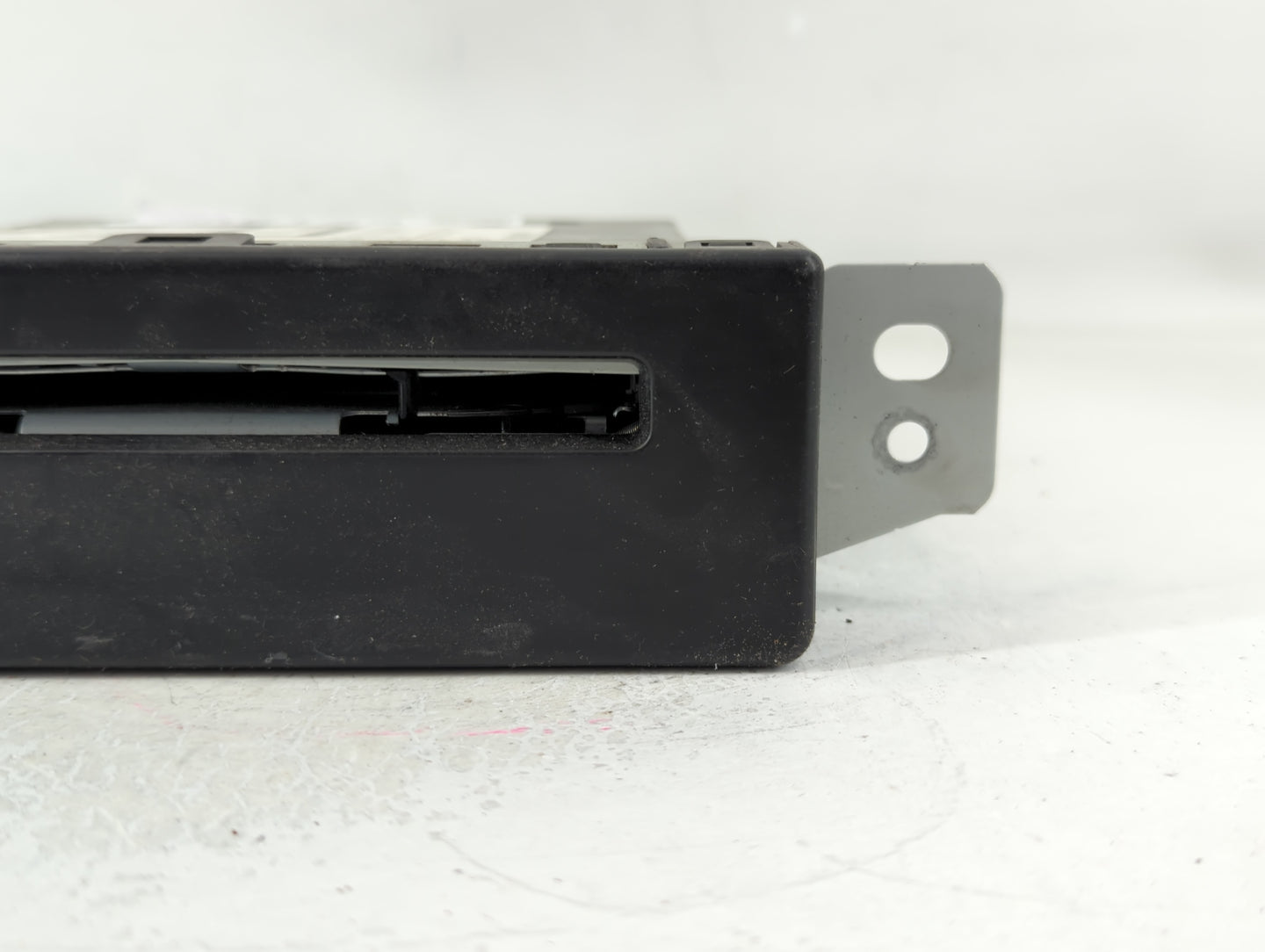 2014 Buick Lacrosse Radio AM FM Cd Player Receiver Replacement P/N:13590747 Fits Fits 2013 2015 OEM Used Auto Parts - Oemuse