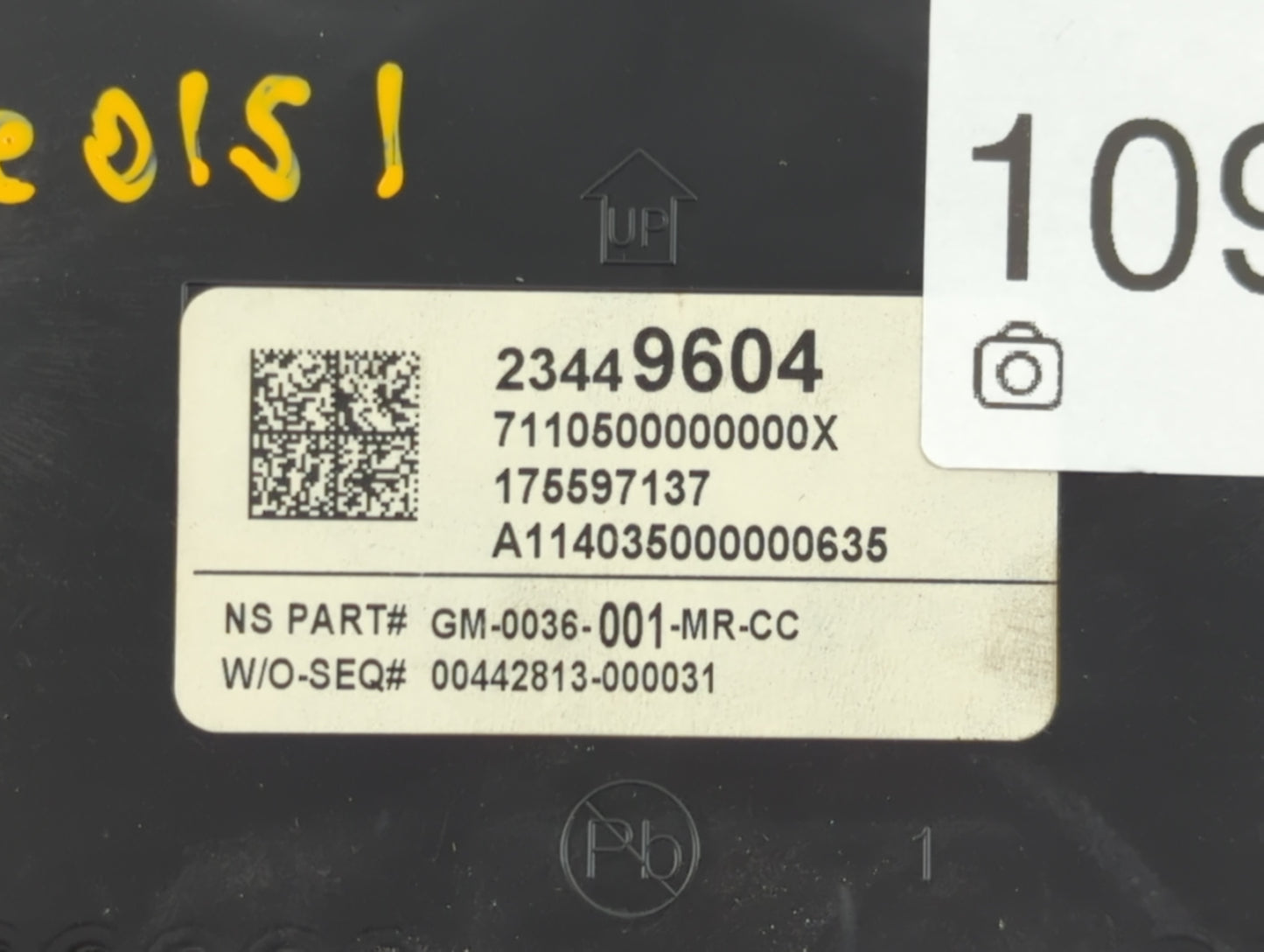 2014 Buick Regal Instrument Cluster Speedometer Gauges P/N:23449604 23203674 Fits OEM Used Auto Parts - Oemusedautoparts1.co