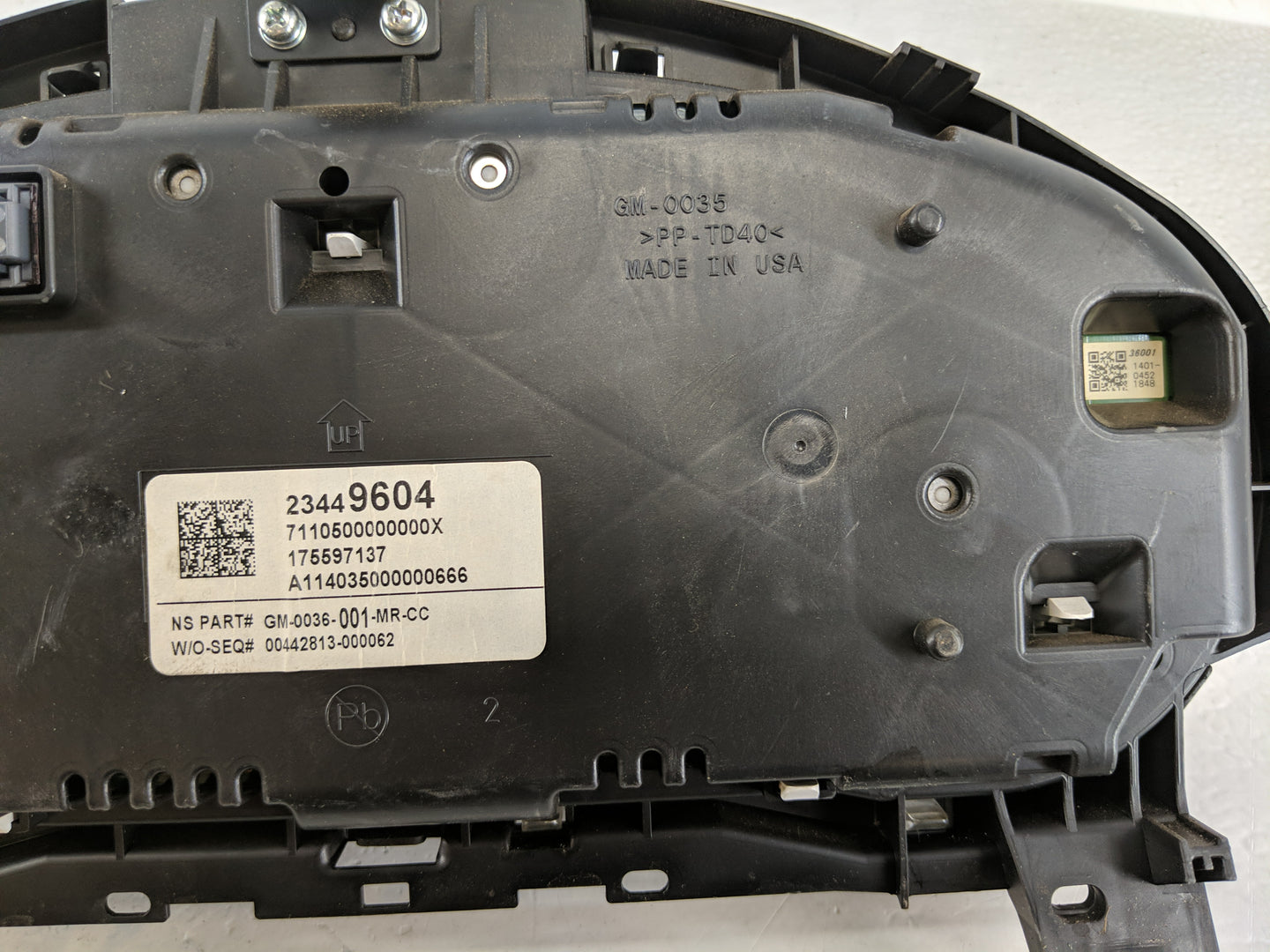 2014 Buick Regal Instrument Cluster Speedometer Gauges P/N:23449604 Fits OEM Used Auto Parts - Oemusedautoparts1.com