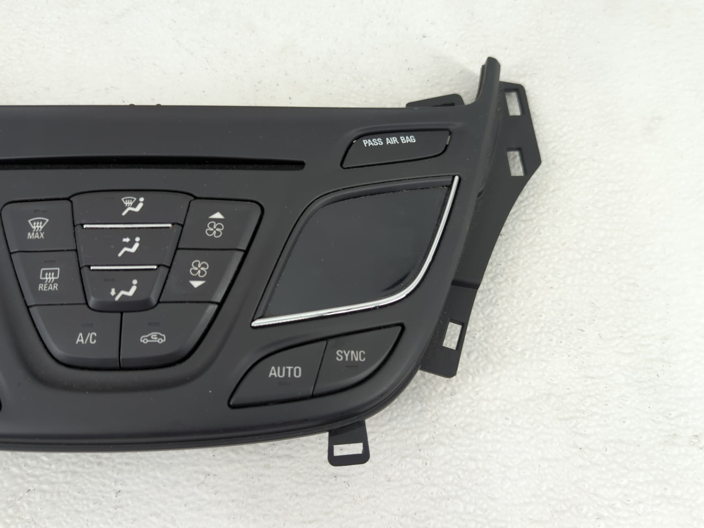 2014-2015 Buick Regal Climate Control Module Temperature AC/Heater Replacement P/N:90802627 Fits Fits 2014 2015 OEM Used Aut