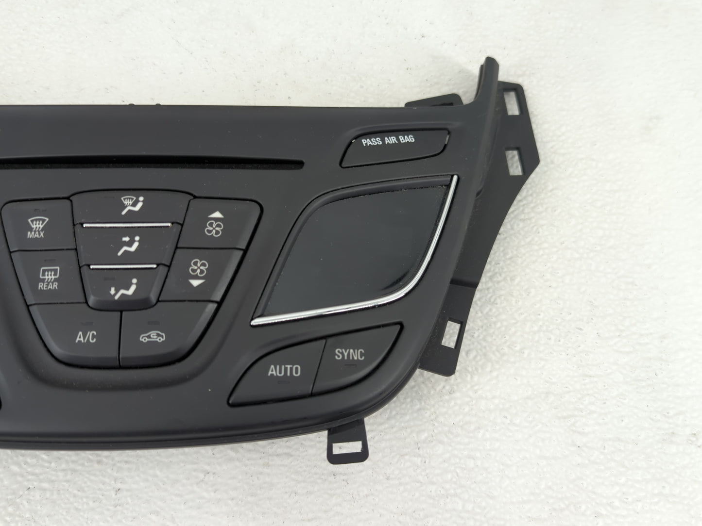 2014-2015 Buick Regal Climate Control Module Temperature AC/Heater Replacement P/N:90802627 Fits Fits 2014 2015 OEM Used Aut