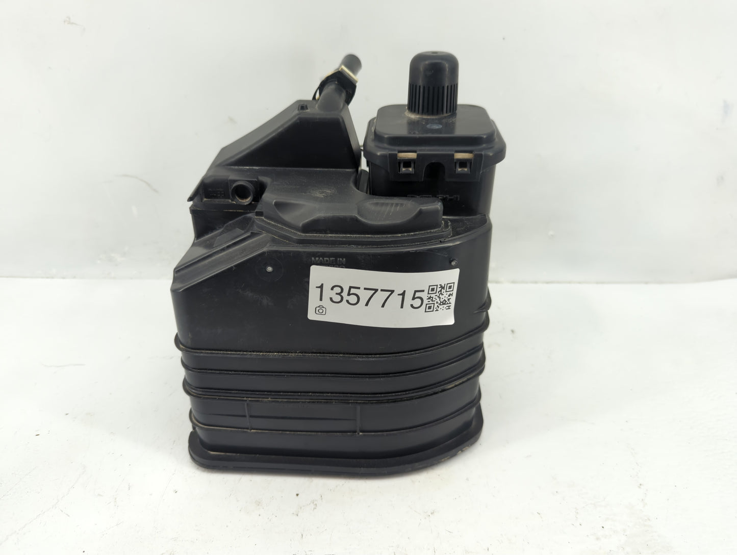 2014 Buick Regal Fuel Vapor Charcoal Canister 1357715 - Oemusedautoparts1.com