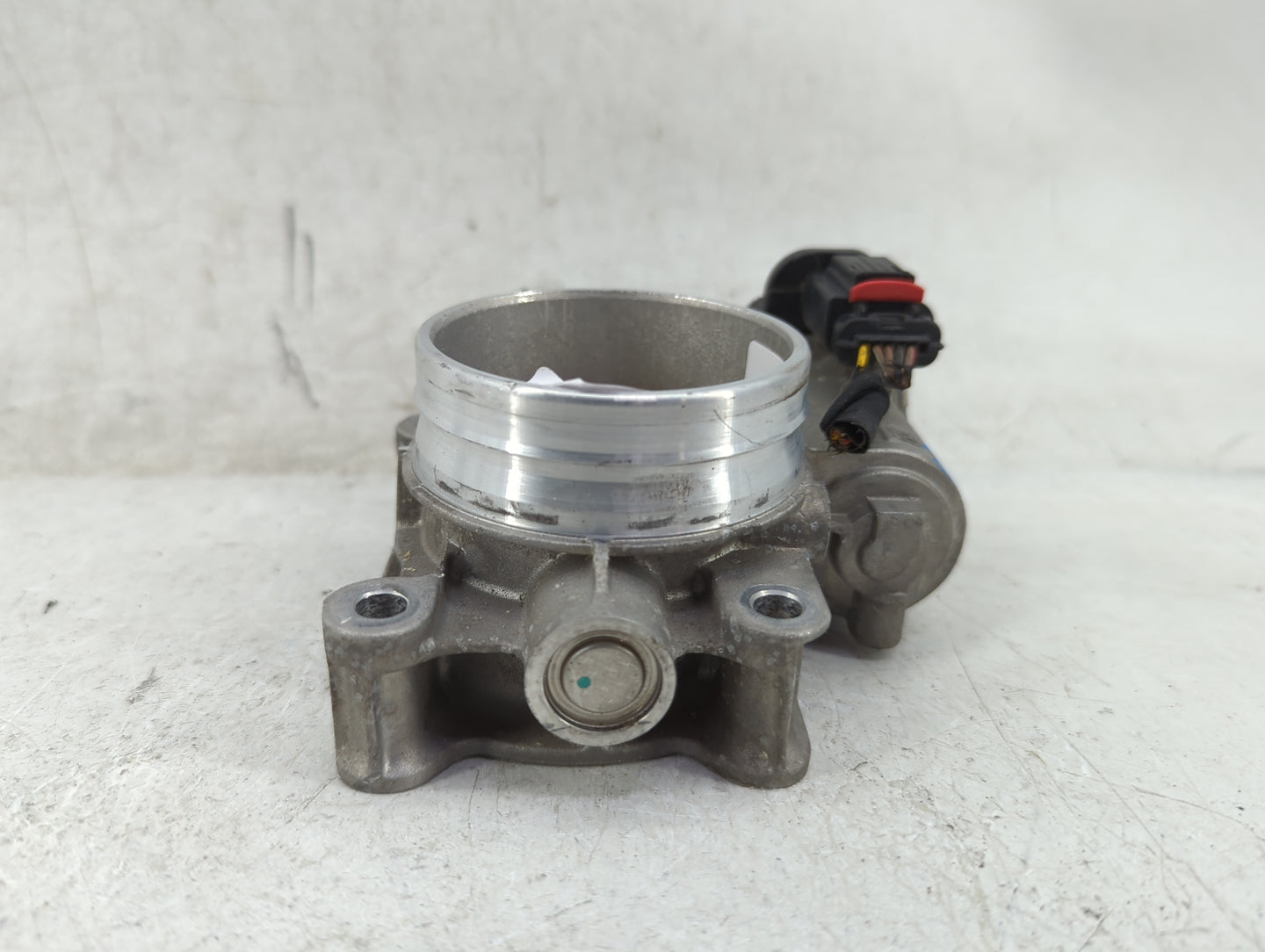2014-2017 Buick Regal Throttle Body P/N:12627067DA Fits Fits 2013 2014 2015 2016 2017 2018 2019 2020 2021 OEM Used Auto Part