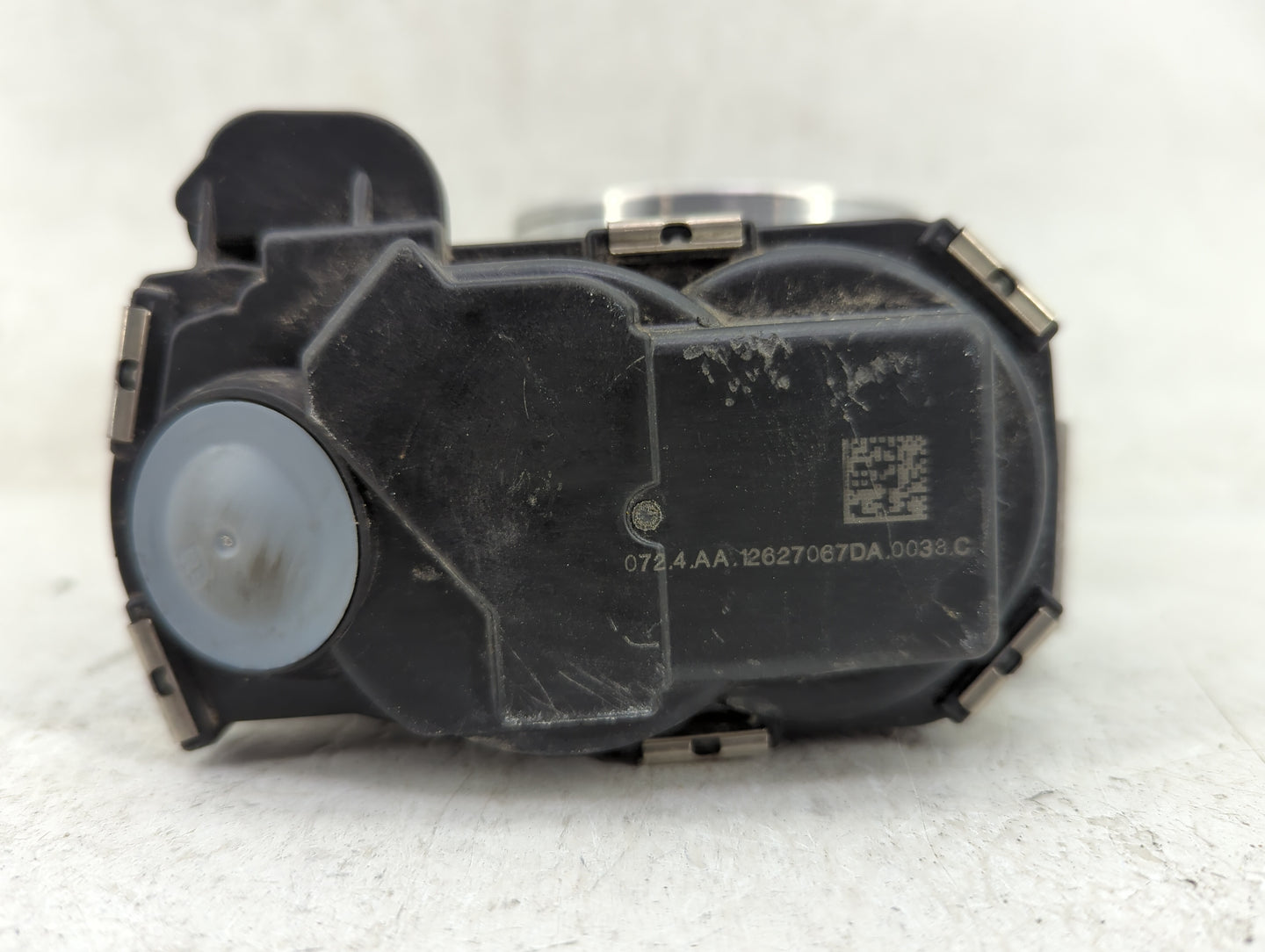 2014-2017 Buick Regal Throttle Body P/N:12627067DA Fits Fits 2013 2014 2015 2016 2017 2018 2019 2020 2021 OEM Used Auto Part