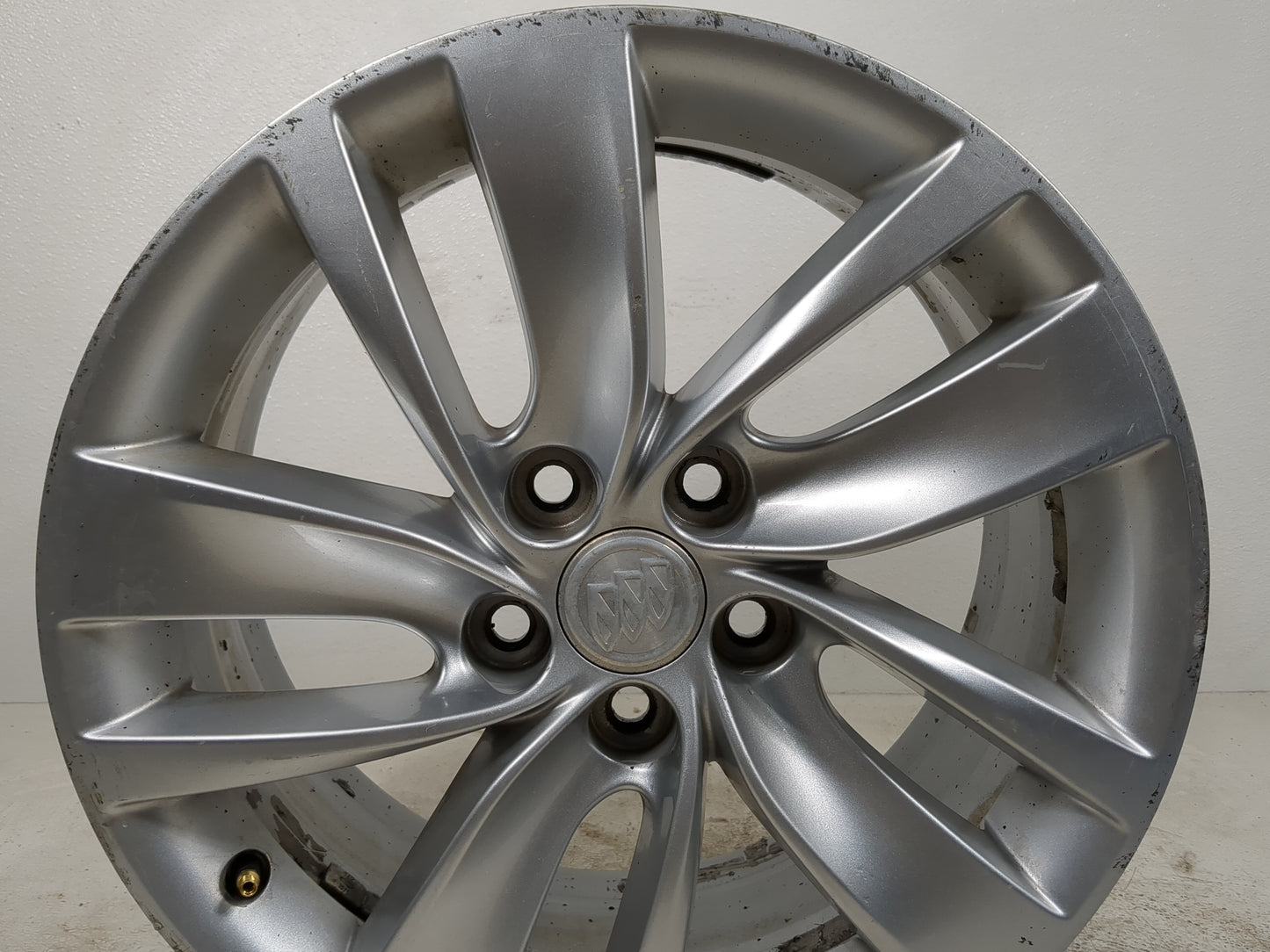 2014-2017 Buick Regal Oem Wheel Rim - Oemusedautoparts1.com