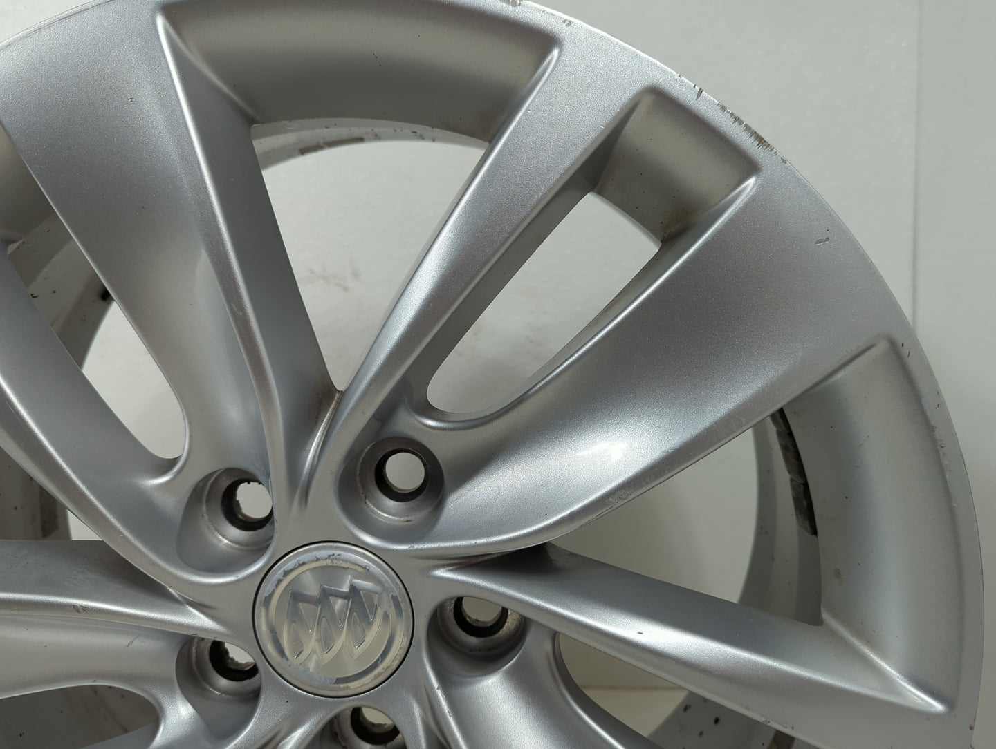 2014-2017 Buick Regal Oem Wheel Rim 1401783 - Oemusedautoparts1.com