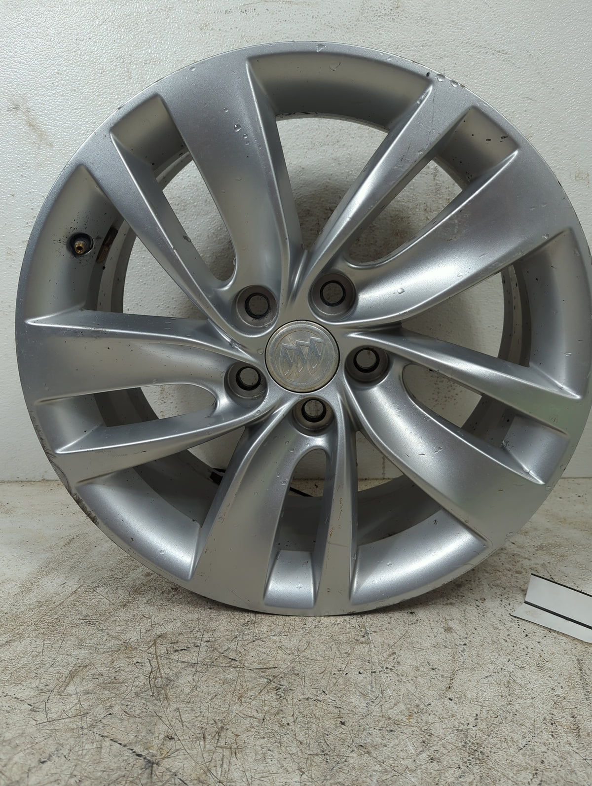 2014-2017 Buick Regal Oem Wheel Rim 1401784 - Oemusedautoparts1.com