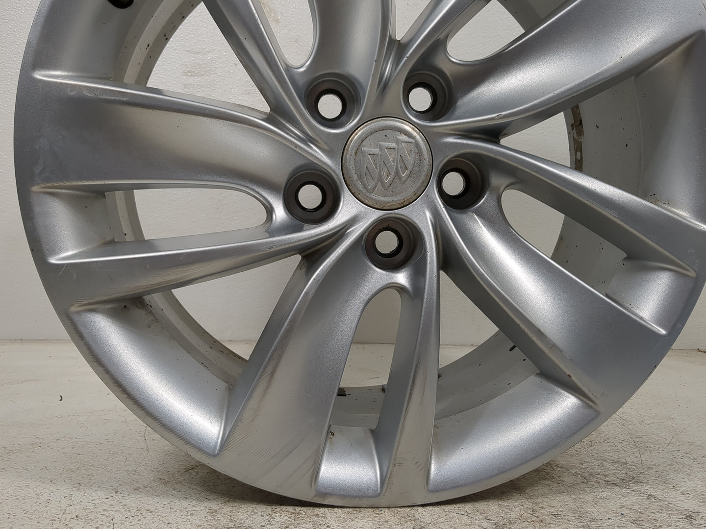 2014-2017 Buick Regal Oem Wheel Rim - Oemusedautoparts1.com