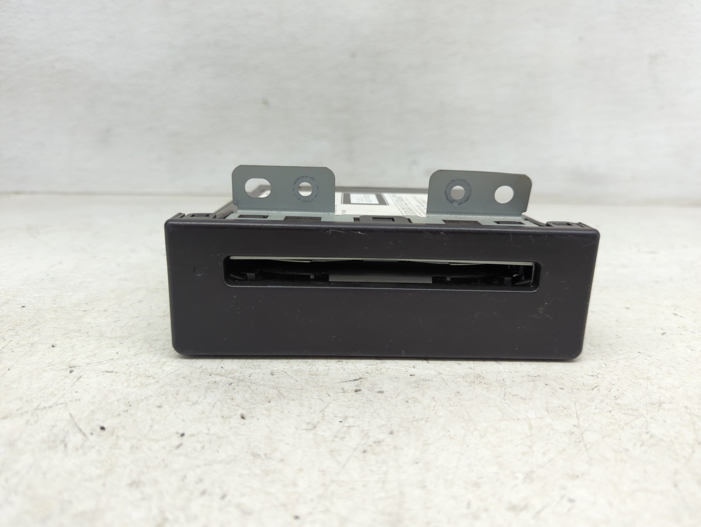 2014 Buick Regal Radio AM FM Cd Player Receiver Replacement P/N:13590746 FT0040B Fits Fits 2015 OEM Used Auto Parts - Oemuse