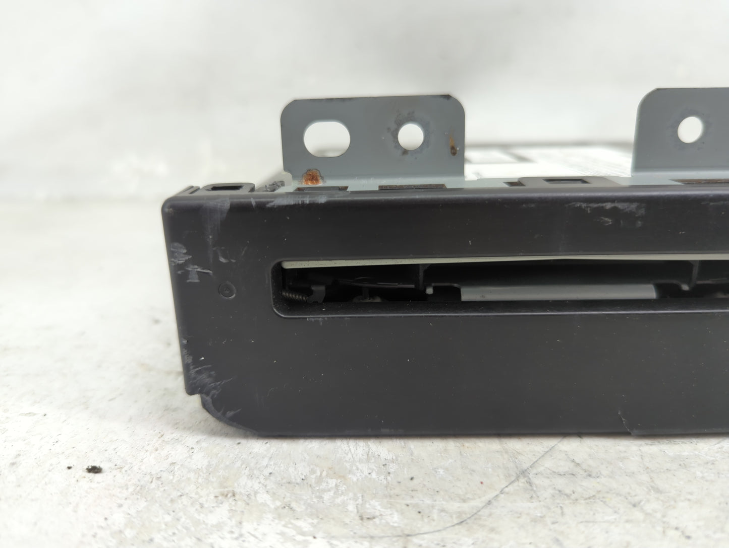 2014 Buick Regal Radio AM FM Cd Player Receiver Replacement P/N:13590746 TG5, 113000-6220C101 Fits Fits 2013 2015 OEM Used A