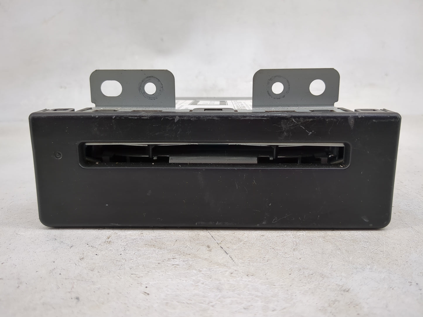 2014 Buick Regal Radio Cd Changer - Oemusedautoparts1.com