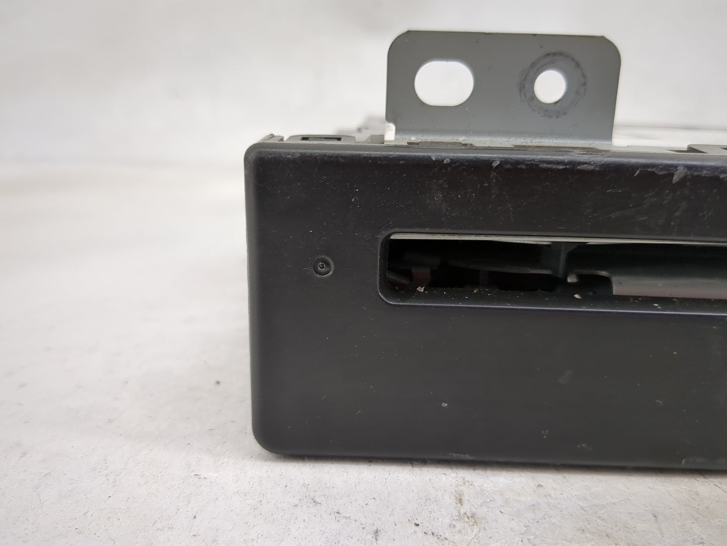 2014 Buick Regal Radio Cd Changer - Oemusedautoparts1.com