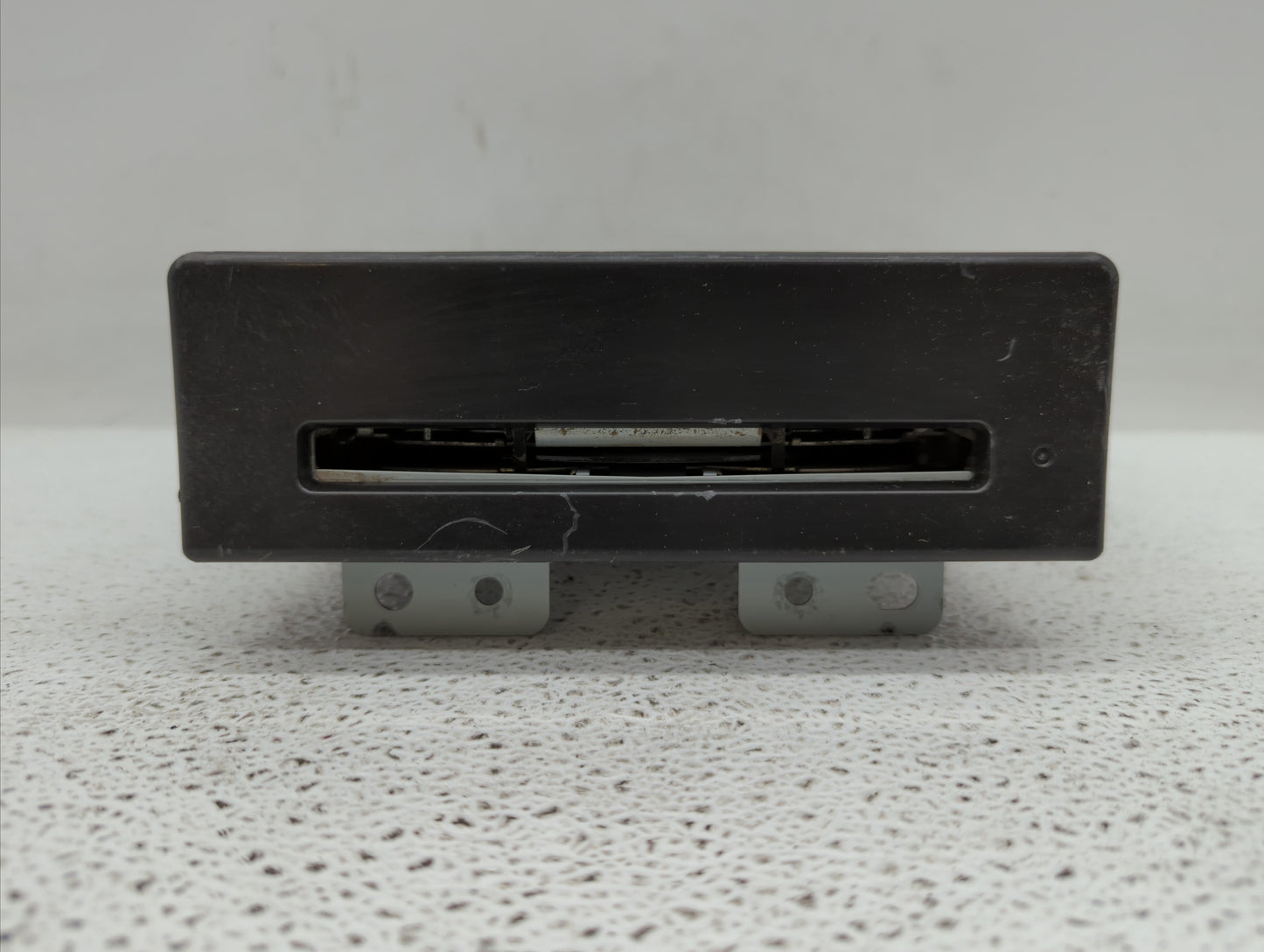 2014 Buick Regal Radio AM FM Cd Player Receiver Replacement P/N:23118961 13590746 Fits Fits 2015 OEM Used Auto Parts - Oemus