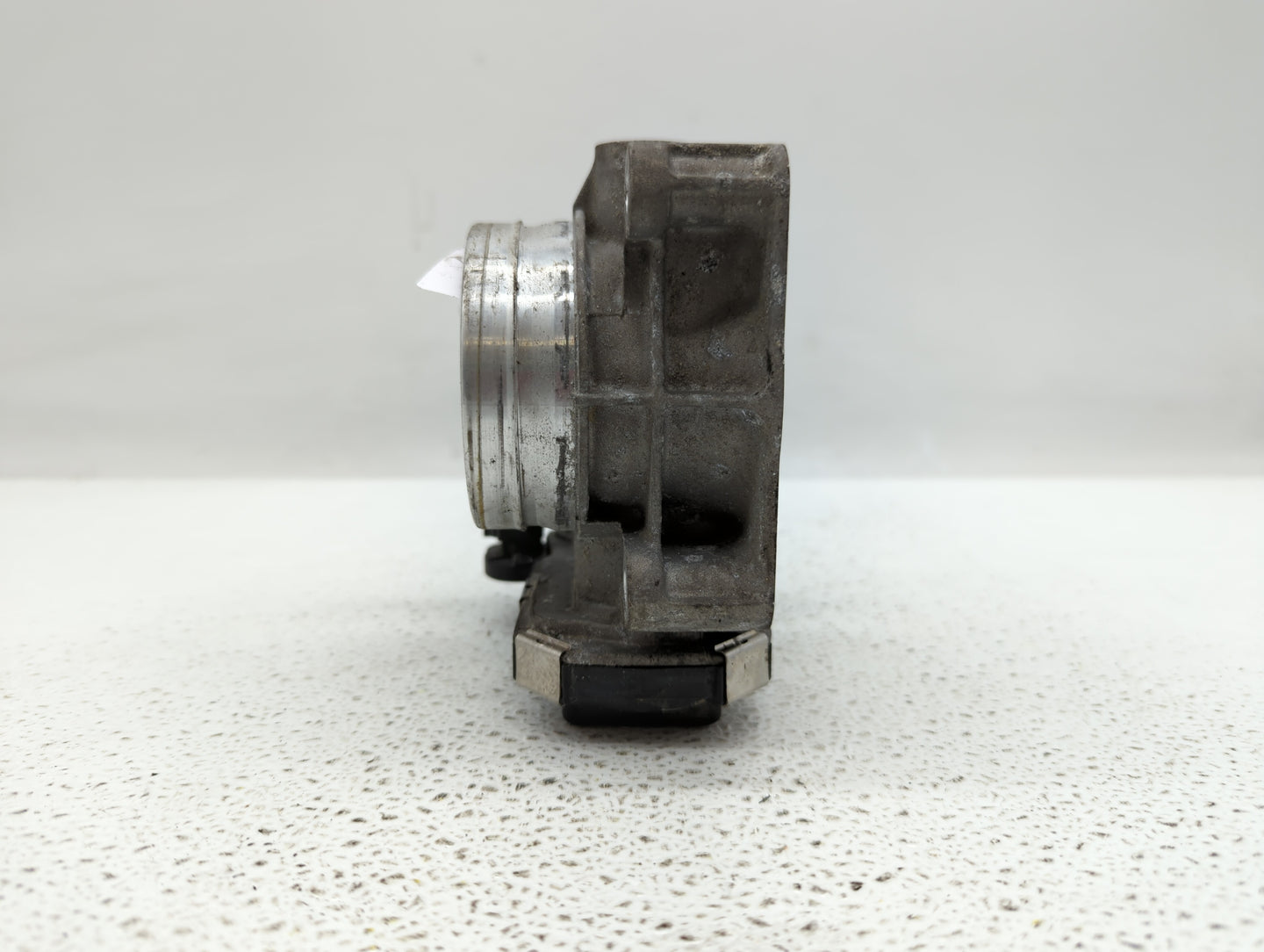 2014-2017 Buick Regal Throttle Body P/N:12670837AA 12681472AA, 12670937AA, 12627067DA Fits Fits 2013 2014 2015 2016 2017 201