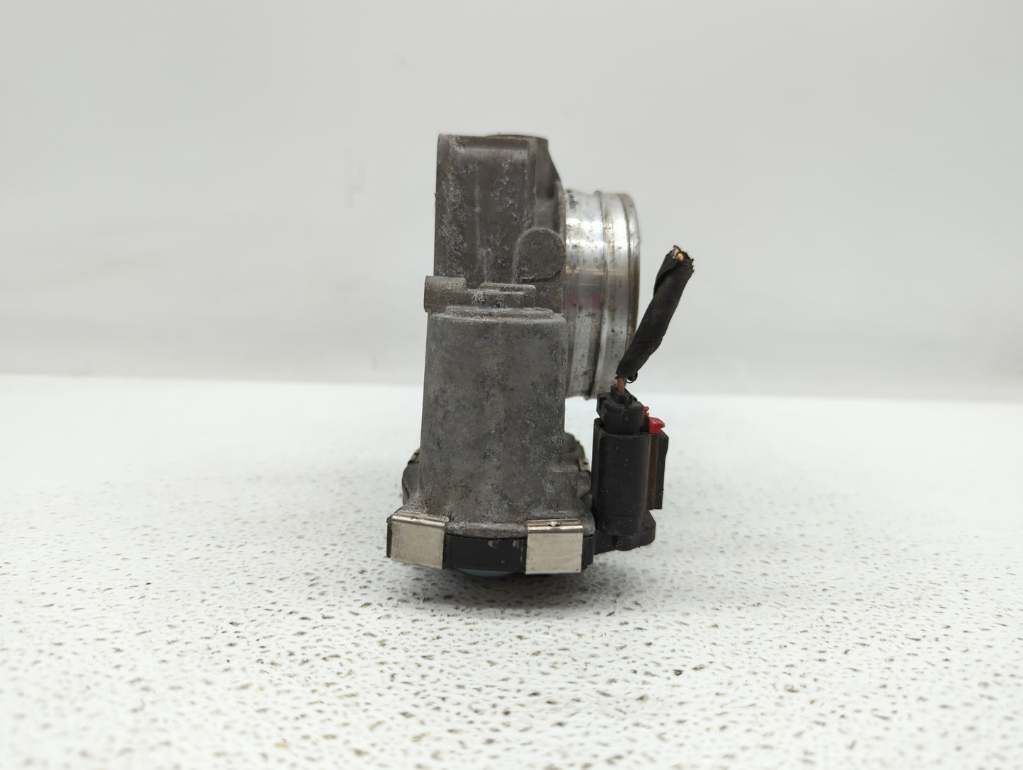 2014-2017 Buick Regal Throttle Body P/N:12670837AA 12681472AA, 12670937AA, 12627067DA Fits Fits 2013 2014 2015 2016 2017 201
