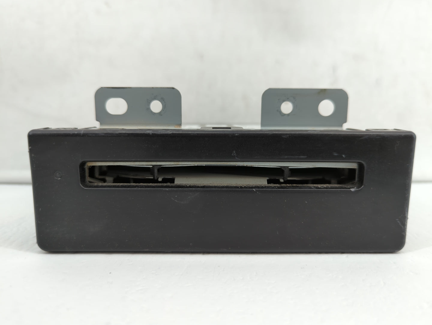 2014-2014 Buick Regal Am Fm Cd Player Radio Receiver - Oemusedautoparts1.com