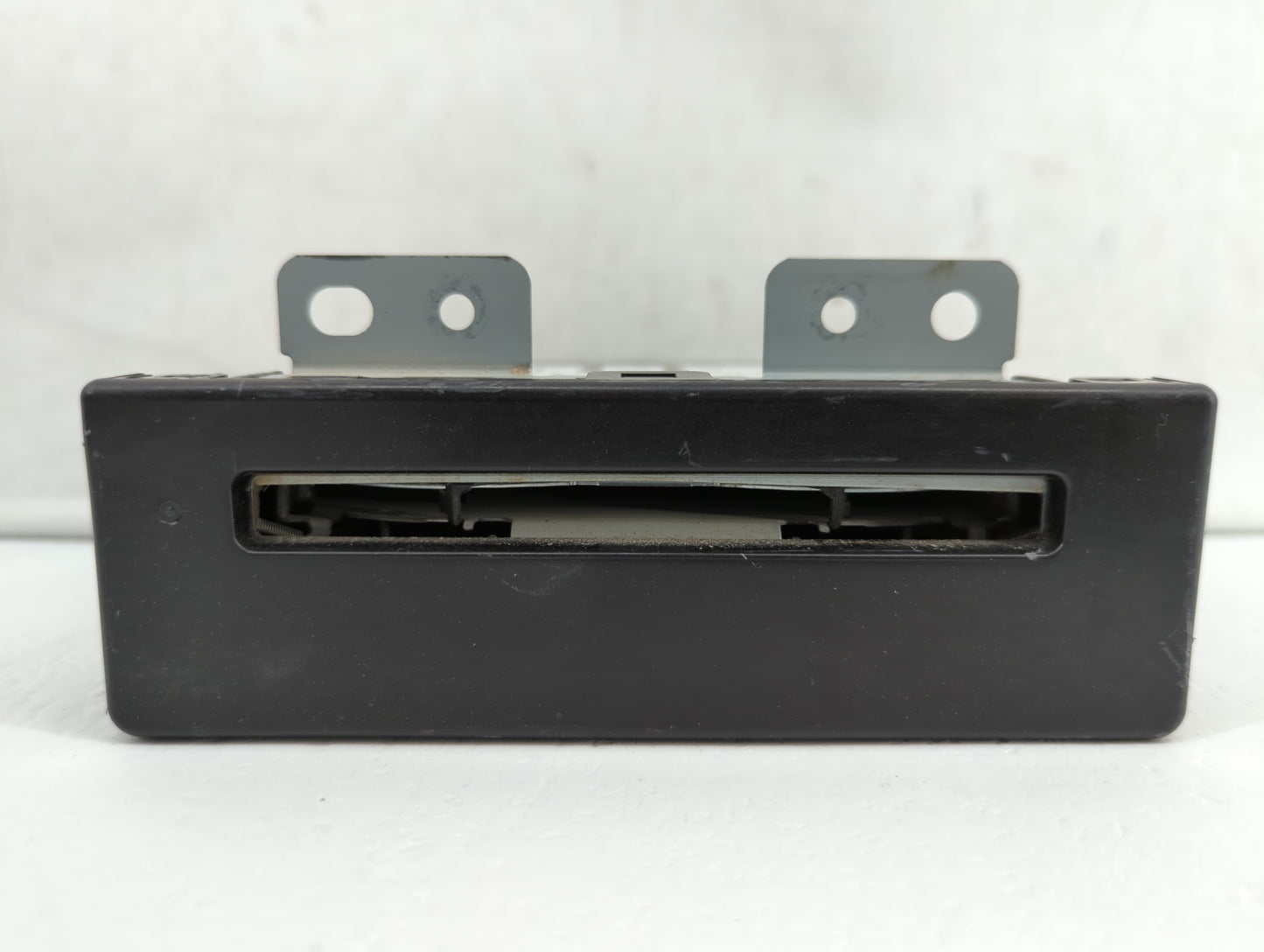 2014-2014 Buick Regal Am Fm Cd Player Radio Receiver - Oemusedautoparts1.com