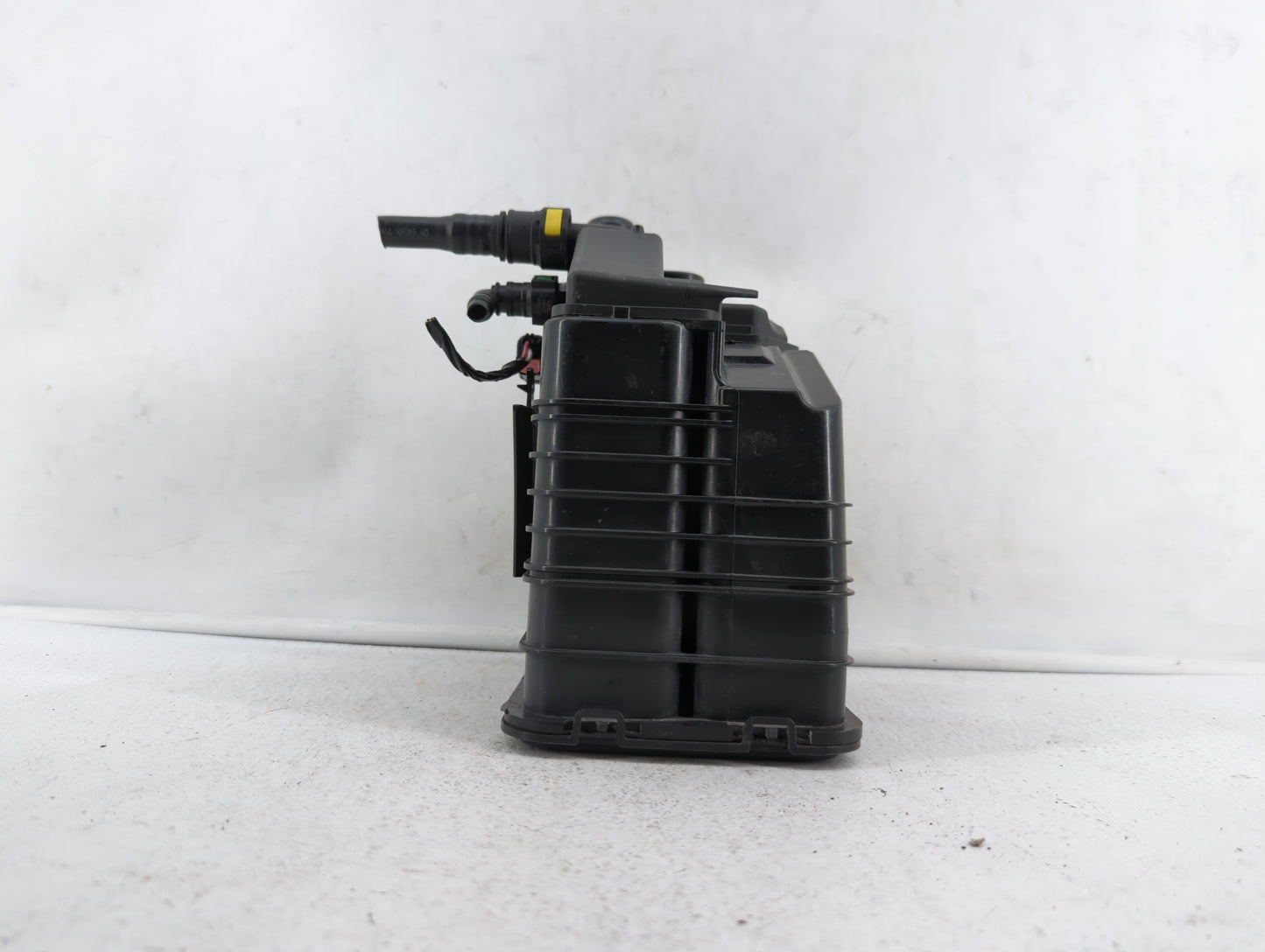 2014 Buick Regal Fuel Vapor Charcoal Canister 384667 - Oemusedautoparts1.com