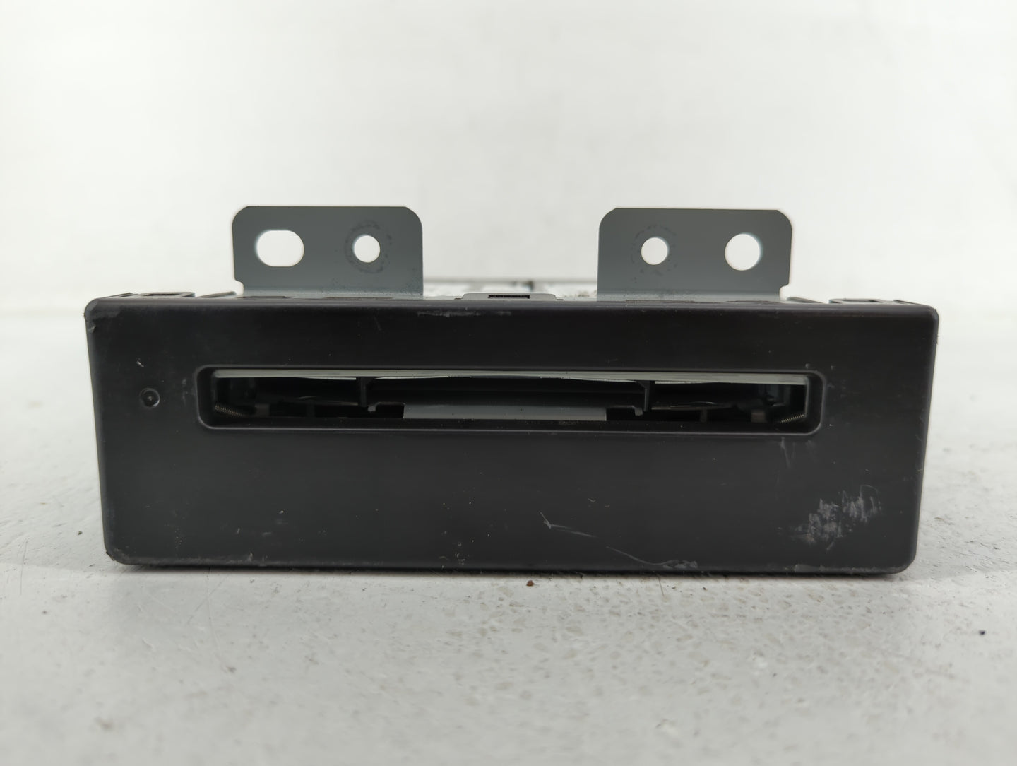 2014-2014 Buick Regal Am Fm Cd Player Radio Receiver - Oemusedautoparts1.com