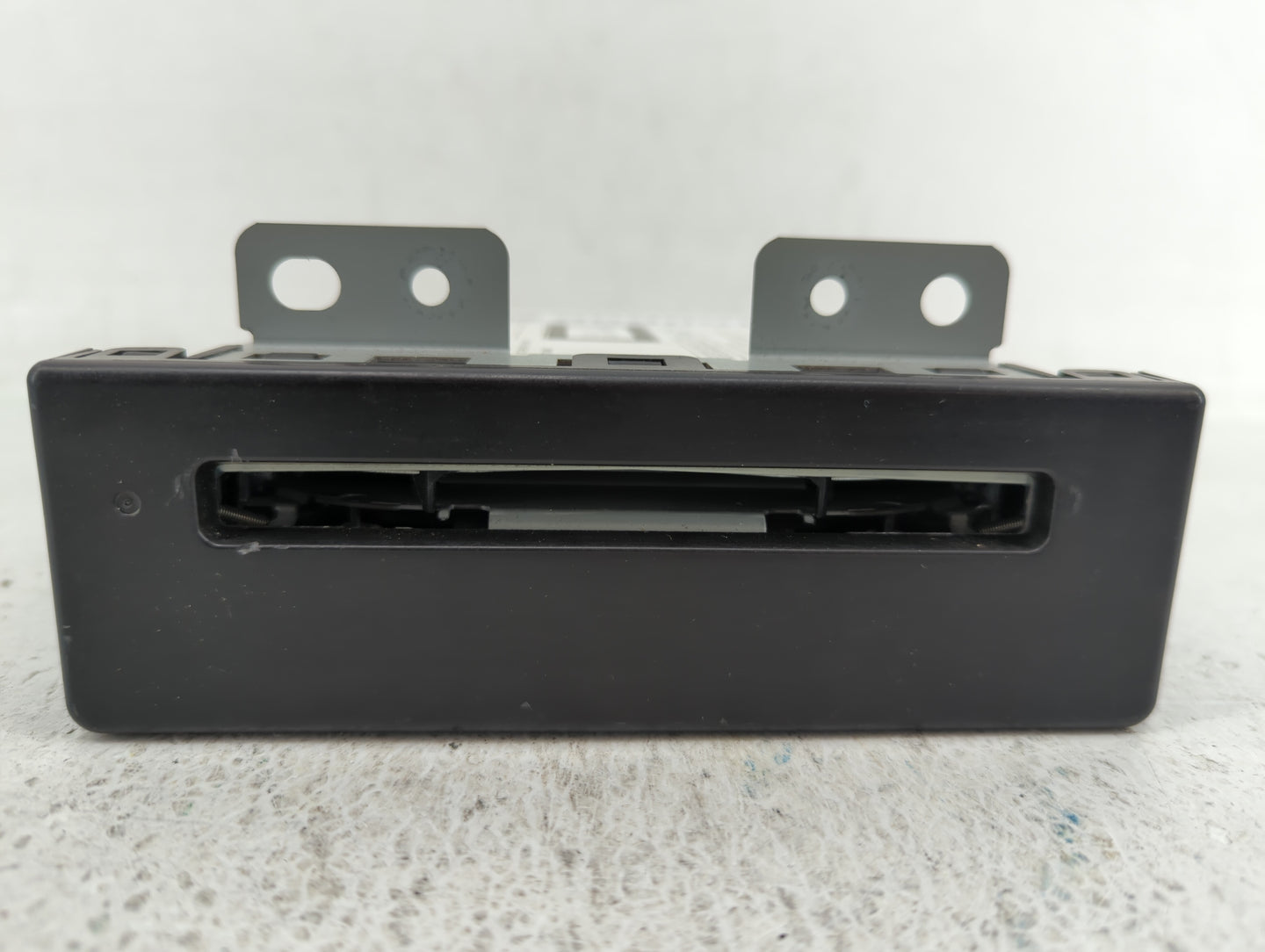2014-2014 Buick Regal Am Fm Cd Player Radio Receiver - Oemusedautoparts1.com