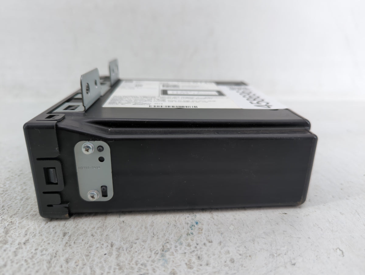 2014-2014 Buick Regal Am Fm Cd Player Radio Receiver 458696 - Oemusedautoparts1.com